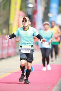 BIB: 40412
                            <button type="button" onclick="openModal(8407517)" class="btn btn-primary btn-sm float-right btn-popup" data-toggle="modal" data-target=".modal-high-quality">
                        <i class="fas fa-shopping-cart"></i> Add to Cart
                    </button>
                                            <button type="button" onclick="isThisMe(8407517, true)" class="btn btn-success btn-sm float-right btn-popup btn-isme hidden" data-toggle="tooltip" data-placement="bottom" title="นี่คือรูปของคุณใช่ไหม คลิกที่นี่เพื่อเอาเข้าอัลบั้ม">
                        <i class="fas fa-plus"></i> Add to album
                    </button>
                    <button type="button" onclick="isThisMe(8407517, false)" class="btn btn-warning btn-sm float-right btn-popup btn-isnotme hidden">
                        <i class="fas fa-ban"></i> Remove from album
                    </button>