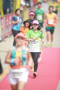 BIB: 45332
                            <button type="button" onclick="openModal(8234642)" class="btn btn-primary btn-sm float-right btn-popup" data-toggle="modal" data-target=".modal-high-quality">
                        <i class="fas fa-shopping-cart"></i> Add to Cart
                    </button>
                                            <button type="button" onclick="isThisMe(8234642, true)" class="btn btn-success btn-sm float-right btn-popup btn-isme hidden" data-toggle="tooltip" data-placement="bottom" title="นี่คือรูปของคุณใช่ไหม คลิกที่นี่เพื่อเอาเข้าอัลบั้ม">
                        <i class="fas fa-plus"></i> Add to album
                    </button>
                    <button type="button" onclick="isThisMe(8234642, false)" class="btn btn-warning btn-sm float-right btn-popup btn-isnotme hidden">
                        <i class="fas fa-ban"></i> Remove from album
                    </button>