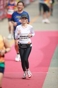 BIB: 40197
                            <button type="button" onclick="openModal(8403938)" class="btn btn-primary btn-sm float-right btn-popup" data-toggle="modal" data-target=".modal-high-quality">
                        <i class="fas fa-shopping-cart"></i> Add to Cart
                    </button>
                                            <button type="button" onclick="isThisMe(8403938, true)" class="btn btn-success btn-sm float-right btn-popup btn-isme hidden" data-toggle="tooltip" data-placement="bottom" title="นี่คือรูปของคุณใช่ไหม คลิกที่นี่เพื่อเอาเข้าอัลบั้ม">
                        <i class="fas fa-plus"></i> Add to album
                    </button>
                    <button type="button" onclick="isThisMe(8403938, false)" class="btn btn-warning btn-sm float-right btn-popup btn-isnotme hidden">
                        <i class="fas fa-ban"></i> Remove from album
                    </button>