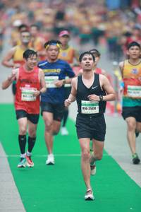 BIB: 21478
                            <button type="button" onclick="openModal(7580452)" class="btn btn-primary btn-sm float-right btn-popup" data-toggle="modal" data-target=".modal-high-quality">
                        <i class="fas fa-shopping-cart"></i> Add to Cart
                    </button>
                                            <button type="button" onclick="isThisMe(7580452, true)" class="btn btn-success btn-sm float-right btn-popup btn-isme hidden" data-toggle="tooltip" data-placement="bottom" title="นี่คือรูปของคุณใช่ไหม คลิกที่นี่เพื่อเอาเข้าอัลบั้ม">
                        <i class="fas fa-plus"></i> Add to album
                    </button>
                    <button type="button" onclick="isThisMe(7580452, false)" class="btn btn-warning btn-sm float-right btn-popup btn-isnotme hidden">
                        <i class="fas fa-ban"></i> Remove from album
                    </button>