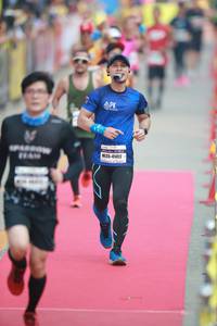 BIB: 41417
                            <button type="button" onclick="openModal(8180546)" class="btn btn-primary btn-sm float-right btn-popup" data-toggle="modal" data-target=".modal-high-quality">
                        <i class="fas fa-shopping-cart"></i> Add to Cart
                    </button>
                                            <button type="button" onclick="isThisMe(8180546, true)" class="btn btn-success btn-sm float-right btn-popup btn-isme hidden" data-toggle="tooltip" data-placement="bottom" title="นี่คือรูปของคุณใช่ไหม คลิกที่นี่เพื่อเอาเข้าอัลบั้ม">
                        <i class="fas fa-plus"></i> Add to album
                    </button>
                    <button type="button" onclick="isThisMe(8180546, false)" class="btn btn-warning btn-sm float-right btn-popup btn-isnotme hidden">
                        <i class="fas fa-ban"></i> Remove from album
                    </button>