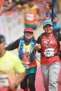 BIB: 199, 1473
                            <button type="button" onclick="openModal(8228081)" class="btn btn-primary btn-sm float-right btn-popup" data-toggle="modal" data-target=".modal-high-quality">
                        <i class="fas fa-shopping-cart"></i> Add to Cart
                    </button>
                                            <button type="button" onclick="isThisMe(8228081, true)" class="btn btn-success btn-sm float-right btn-popup btn-isme hidden" data-toggle="tooltip" data-placement="bottom" title="นี่คือรูปของคุณใช่ไหม คลิกที่นี่เพื่อเอาเข้าอัลบั้ม">
                        <i class="fas fa-plus"></i> Add to album
                    </button>
                    <button type="button" onclick="isThisMe(8228081, false)" class="btn btn-warning btn-sm float-right btn-popup btn-isnotme hidden">
                        <i class="fas fa-ban"></i> Remove from album
                    </button>