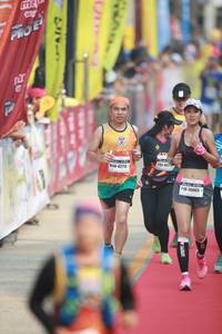 BIB: 4042713, 40065
                            <button type="button" onclick="openModal(8215002)" class="btn btn-primary btn-sm float-right btn-popup" data-toggle="modal" data-target=".modal-high-quality">
                        <i class="fas fa-shopping-cart"></i> Add to Cart
                    </button>
                                            <button type="button" onclick="isThisMe(8215002, true)" class="btn btn-success btn-sm float-right btn-popup btn-isme hidden" data-toggle="tooltip" data-placement="bottom" title="นี่คือรูปของคุณใช่ไหม คลิกที่นี่เพื่อเอาเข้าอัลบั้ม">
                        <i class="fas fa-plus"></i> Add to album
                    </button>
                    <button type="button" onclick="isThisMe(8215002, false)" class="btn btn-warning btn-sm float-right btn-popup btn-isnotme hidden">
                        <i class="fas fa-ban"></i> Remove from album
                    </button>