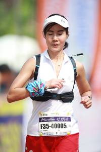 BIB: 42195, 40005
                            <button type="button" onclick="openModal(8404766)" class="btn btn-primary btn-sm float-right btn-popup" data-toggle="modal" data-target=".modal-high-quality">
                        <i class="fas fa-shopping-cart"></i> Add to Cart
                    </button>
                                            <button type="button" onclick="isThisMe(8404766, true)" class="btn btn-success btn-sm float-right btn-popup btn-isme hidden" data-toggle="tooltip" data-placement="bottom" title="นี่คือรูปของคุณใช่ไหม คลิกที่นี่เพื่อเอาเข้าอัลบั้ม">
                        <i class="fas fa-plus"></i> Add to album
                    </button>
                    <button type="button" onclick="isThisMe(8404766, false)" class="btn btn-warning btn-sm float-right btn-popup btn-isnotme hidden">
                        <i class="fas fa-ban"></i> Remove from album
                    </button>