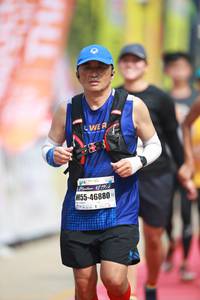 BIB: 42192, 46880
                            <button type="button" onclick="openModal(8404676)" class="btn btn-primary btn-sm float-right btn-popup" data-toggle="modal" data-target=".modal-high-quality">
                        <i class="fas fa-shopping-cart"></i> Add to Cart
                    </button>
                                            <button type="button" onclick="isThisMe(8404676, true)" class="btn btn-success btn-sm float-right btn-popup btn-isme hidden" data-toggle="tooltip" data-placement="bottom" title="นี่คือรูปของคุณใช่ไหม คลิกที่นี่เพื่อเอาเข้าอัลบั้ม">
                        <i class="fas fa-plus"></i> Add to album
                    </button>
                    <button type="button" onclick="isThisMe(8404676, false)" class="btn btn-warning btn-sm float-right btn-popup btn-isnotme hidden">
                        <i class="fas fa-ban"></i> Remove from album
                    </button>