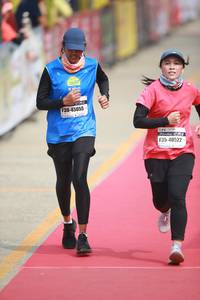 BIB: 45055, 40522
                            <button type="button" onclick="openModal(8403663)" class="btn btn-primary btn-sm float-right btn-popup" data-toggle="modal" data-target=".modal-high-quality">
                        <i class="fas fa-shopping-cart"></i> Add to Cart
                    </button>
                                            <button type="button" onclick="isThisMe(8403663, true)" class="btn btn-success btn-sm float-right btn-popup btn-isme hidden" data-toggle="tooltip" data-placement="bottom" title="นี่คือรูปของคุณใช่ไหม คลิกที่นี่เพื่อเอาเข้าอัลบั้ม">
                        <i class="fas fa-plus"></i> Add to album
                    </button>
                    <button type="button" onclick="isThisMe(8403663, false)" class="btn btn-warning btn-sm float-right btn-popup btn-isnotme hidden">
                        <i class="fas fa-ban"></i> Remove from album
                    </button>