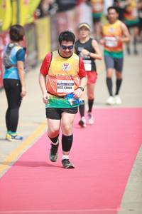 BIB: 43068
                            <button type="button" onclick="openModal(8410428)" class="btn btn-primary btn-sm float-right btn-popup" data-toggle="modal" data-target=".modal-high-quality">
                        <i class="fas fa-shopping-cart"></i> Add to Cart
                    </button>
                                            <button type="button" onclick="isThisMe(8410428, true)" class="btn btn-success btn-sm float-right btn-popup btn-isme hidden" data-toggle="tooltip" data-placement="bottom" title="นี่คือรูปของคุณใช่ไหม คลิกที่นี่เพื่อเอาเข้าอัลบั้ม">
                        <i class="fas fa-plus"></i> Add to album
                    </button>
                    <button type="button" onclick="isThisMe(8410428, false)" class="btn btn-warning btn-sm float-right btn-popup btn-isnotme hidden">
                        <i class="fas fa-ban"></i> Remove from album
                    </button>