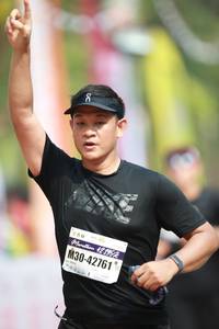 BIB: 421952, 42761
                            <button type="button" onclick="openModal(8407486)" class="btn btn-primary btn-sm float-right btn-popup" data-toggle="modal" data-target=".modal-high-quality">
                        <i class="fas fa-shopping-cart"></i> Add to Cart
                    </button>
                                            <button type="button" onclick="isThisMe(8407486, true)" class="btn btn-success btn-sm float-right btn-popup btn-isme hidden" data-toggle="tooltip" data-placement="bottom" title="นี่คือรูปของคุณใช่ไหม คลิกที่นี่เพื่อเอาเข้าอัลบั้ม">
                        <i class="fas fa-plus"></i> Add to album
                    </button>
                    <button type="button" onclick="isThisMe(8407486, false)" class="btn btn-warning btn-sm float-right btn-popup btn-isnotme hidden">
                        <i class="fas fa-ban"></i> Remove from album
                    </button>