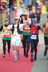 BIB: 42948, 45468, 45330
                            <button type="button" onclick="openModal(8222509)" class="btn btn-primary btn-sm float-right btn-popup" data-toggle="modal" data-target=".modal-high-quality">
                        <i class="fas fa-shopping-cart"></i> Add to Cart
                    </button>
                                            <button type="button" onclick="isThisMe(8222509, true)" class="btn btn-success btn-sm float-right btn-popup btn-isme hidden" data-toggle="tooltip" data-placement="bottom" title="นี่คือรูปของคุณใช่ไหม คลิกที่นี่เพื่อเอาเข้าอัลบั้ม">
                        <i class="fas fa-plus"></i> Add to album
                    </button>
                    <button type="button" onclick="isThisMe(8222509, false)" class="btn btn-warning btn-sm float-right btn-popup btn-isnotme hidden">
                        <i class="fas fa-ban"></i> Remove from album
                    </button>