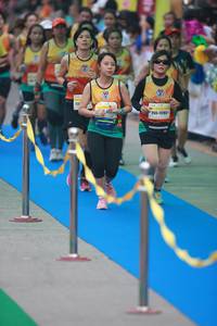 BIB: 17282
                            <button type="button" onclick="openModal(7582078)" class="btn btn-primary btn-sm float-right btn-popup" data-toggle="modal" data-target=".modal-high-quality">
                        <i class="fas fa-shopping-cart"></i> Add to Cart
                    </button>
                                            <button type="button" onclick="isThisMe(7582078, true)" class="btn btn-success btn-sm float-right btn-popup btn-isme hidden" data-toggle="tooltip" data-placement="bottom" title="นี่คือรูปของคุณใช่ไหม คลิกที่นี่เพื่อเอาเข้าอัลบั้ม">
                        <i class="fas fa-plus"></i> Add to album
                    </button>
                    <button type="button" onclick="isThisMe(7582078, false)" class="btn btn-warning btn-sm float-right btn-popup btn-isnotme hidden">
                        <i class="fas fa-ban"></i> Remove from album
                    </button>