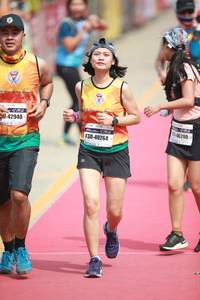 BIB: 42940, 46200, 40264
                            <button type="button" onclick="openModal(8413391)" class="btn btn-primary btn-sm float-right btn-popup" data-toggle="modal" data-target=".modal-high-quality">
                        <i class="fas fa-shopping-cart"></i> Add to Cart
                    </button>
                                            <button type="button" onclick="isThisMe(8413391, true)" class="btn btn-success btn-sm float-right btn-popup btn-isme hidden" data-toggle="tooltip" data-placement="bottom" title="นี่คือรูปของคุณใช่ไหม คลิกที่นี่เพื่อเอาเข้าอัลบั้ม">
                        <i class="fas fa-plus"></i> Add to album
                    </button>
                    <button type="button" onclick="isThisMe(8413391, false)" class="btn btn-warning btn-sm float-right btn-popup btn-isnotme hidden">
                        <i class="fas fa-ban"></i> Remove from album
                    </button>