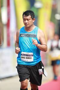 BIB: 42195, 43031
                            <button type="button" onclick="openModal(8406654)" class="btn btn-primary btn-sm float-right btn-popup" data-toggle="modal" data-target=".modal-high-quality">
                        <i class="fas fa-shopping-cart"></i> Add to Cart
                    </button>
                                            <button type="button" onclick="isThisMe(8406654, true)" class="btn btn-success btn-sm float-right btn-popup btn-isme hidden" data-toggle="tooltip" data-placement="bottom" title="นี่คือรูปของคุณใช่ไหม คลิกที่นี่เพื่อเอาเข้าอัลบั้ม">
                        <i class="fas fa-plus"></i> Add to album
                    </button>
                    <button type="button" onclick="isThisMe(8406654, false)" class="btn btn-warning btn-sm float-right btn-popup btn-isnotme hidden">
                        <i class="fas fa-ban"></i> Remove from album
                    </button>