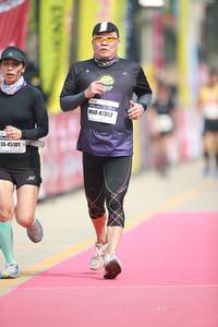 BIB: 47362, 45101
                            <button type="button" onclick="openModal(8405921)" class="btn btn-primary btn-sm float-right btn-popup" data-toggle="modal" data-target=".modal-high-quality">
                        <i class="fas fa-shopping-cart"></i> Add to Cart
                    </button>
                                            <button type="button" onclick="isThisMe(8405921, true)" class="btn btn-success btn-sm float-right btn-popup btn-isme hidden" data-toggle="tooltip" data-placement="bottom" title="นี่คือรูปของคุณใช่ไหม คลิกที่นี่เพื่อเอาเข้าอัลบั้ม">
                        <i class="fas fa-plus"></i> Add to album
                    </button>
                    <button type="button" onclick="isThisMe(8405921, false)" class="btn btn-warning btn-sm float-right btn-popup btn-isnotme hidden">
                        <i class="fas fa-ban"></i> Remove from album
                    </button>