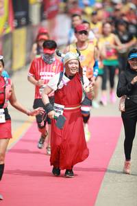 BIB: 48115, 888
                            <button type="button" onclick="openModal(8411075)" class="btn btn-primary btn-sm float-right btn-popup" data-toggle="modal" data-target=".modal-high-quality">
                        <i class="fas fa-shopping-cart"></i> Add to Cart
                    </button>
                                            <button type="button" onclick="isThisMe(8411075, true)" class="btn btn-success btn-sm float-right btn-popup btn-isme hidden" data-toggle="tooltip" data-placement="bottom" title="นี่คือรูปของคุณใช่ไหม คลิกที่นี่เพื่อเอาเข้าอัลบั้ม">
                        <i class="fas fa-plus"></i> Add to album
                    </button>
                    <button type="button" onclick="isThisMe(8411075, false)" class="btn btn-warning btn-sm float-right btn-popup btn-isnotme hidden">
                        <i class="fas fa-ban"></i> Remove from album
                    </button>