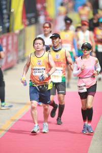 BIB: 46824, 40487
                            <button type="button" onclick="openModal(8413228)" class="btn btn-primary btn-sm float-right btn-popup" data-toggle="modal" data-target=".modal-high-quality">
                        <i class="fas fa-shopping-cart"></i> Add to Cart
                    </button>
                                            <button type="button" onclick="isThisMe(8413228, true)" class="btn btn-success btn-sm float-right btn-popup btn-isme hidden" data-toggle="tooltip" data-placement="bottom" title="นี่คือรูปของคุณใช่ไหม คลิกที่นี่เพื่อเอาเข้าอัลบั้ม">
                        <i class="fas fa-plus"></i> Add to album
                    </button>
                    <button type="button" onclick="isThisMe(8413228, false)" class="btn btn-warning btn-sm float-right btn-popup btn-isnotme hidden">
                        <i class="fas fa-ban"></i> Remove from album
                    </button>