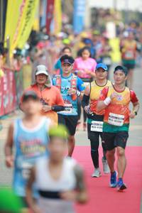 BIB: 6298, 46300
                            <button type="button" onclick="openModal(8204883)" class="btn btn-primary btn-sm float-right btn-popup" data-toggle="modal" data-target=".modal-high-quality">
                        <i class="fas fa-shopping-cart"></i> Add to Cart
                    </button>
                                            <button type="button" onclick="isThisMe(8204883, true)" class="btn btn-success btn-sm float-right btn-popup btn-isme hidden" data-toggle="tooltip" data-placement="bottom" title="นี่คือรูปของคุณใช่ไหม คลิกที่นี่เพื่อเอาเข้าอัลบั้ม">
                        <i class="fas fa-plus"></i> Add to album
                    </button>
                    <button type="button" onclick="isThisMe(8204883, false)" class="btn btn-warning btn-sm float-right btn-popup btn-isnotme hidden">
                        <i class="fas fa-ban"></i> Remove from album
                    </button>