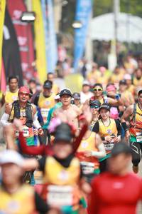 BIB: 1453
                            <button type="button" onclick="openModal(8412152)" class="btn btn-primary btn-sm float-right btn-popup" data-toggle="modal" data-target=".modal-high-quality">
                        <i class="fas fa-shopping-cart"></i> Add to Cart
                    </button>
                                            <button type="button" onclick="isThisMe(8412152, true)" class="btn btn-success btn-sm float-right btn-popup btn-isme hidden" data-toggle="tooltip" data-placement="bottom" title="นี่คือรูปของคุณใช่ไหม คลิกที่นี่เพื่อเอาเข้าอัลบั้ม">
                        <i class="fas fa-plus"></i> Add to album
                    </button>
                    <button type="button" onclick="isThisMe(8412152, false)" class="btn btn-warning btn-sm float-right btn-popup btn-isnotme hidden">
                        <i class="fas fa-ban"></i> Remove from album
                    </button>