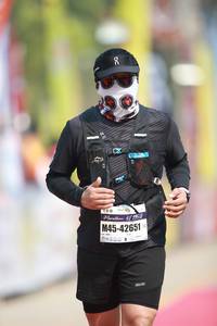 BIB: 219, 42651
                            <button type="button" onclick="openModal(8407376)" class="btn btn-primary btn-sm float-right btn-popup" data-toggle="modal" data-target=".modal-high-quality">
                        <i class="fas fa-shopping-cart"></i> Add to Cart
                    </button>
                                            <button type="button" onclick="isThisMe(8407376, true)" class="btn btn-success btn-sm float-right btn-popup btn-isme hidden" data-toggle="tooltip" data-placement="bottom" title="นี่คือรูปของคุณใช่ไหม คลิกที่นี่เพื่อเอาเข้าอัลบั้ม">
                        <i class="fas fa-plus"></i> Add to album
                    </button>
                    <button type="button" onclick="isThisMe(8407376, false)" class="btn btn-warning btn-sm float-right btn-popup btn-isnotme hidden">
                        <i class="fas fa-ban"></i> Remove from album
                    </button>