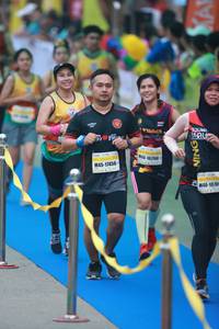 BIB: 16260, 17456, 1070
                            <button type="button" onclick="openModal(7558658)" class="btn btn-primary btn-sm float-right btn-popup" data-toggle="modal" data-target=".modal-high-quality">
                        <i class="fas fa-shopping-cart"></i> Add to Cart
                    </button>
                                            <button type="button" onclick="isThisMe(7558658, true)" class="btn btn-success btn-sm float-right btn-popup btn-isme hidden" data-toggle="tooltip" data-placement="bottom" title="นี่คือรูปของคุณใช่ไหม คลิกที่นี่เพื่อเอาเข้าอัลบั้ม">
                        <i class="fas fa-plus"></i> Add to album
                    </button>
                    <button type="button" onclick="isThisMe(7558658, false)" class="btn btn-warning btn-sm float-right btn-popup btn-isnotme hidden">
                        <i class="fas fa-ban"></i> Remove from album
                    </button>