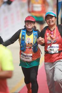 BIB: 42119, 41473
                            <button type="button" onclick="openModal(8228042)" class="btn btn-primary btn-sm float-right btn-popup" data-toggle="modal" data-target=".modal-high-quality">
                        <i class="fas fa-shopping-cart"></i> Add to Cart
                    </button>
                                            <button type="button" onclick="isThisMe(8228042, true)" class="btn btn-success btn-sm float-right btn-popup btn-isme hidden" data-toggle="tooltip" data-placement="bottom" title="นี่คือรูปของคุณใช่ไหม คลิกที่นี่เพื่อเอาเข้าอัลบั้ม">
                        <i class="fas fa-plus"></i> Add to album
                    </button>
                    <button type="button" onclick="isThisMe(8228042, false)" class="btn btn-warning btn-sm float-right btn-popup btn-isnotme hidden">
                        <i class="fas fa-ban"></i> Remove from album
                    </button>