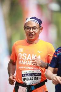 BIB: 2019, 1201, 42195, 42108
                            <button type="button" onclick="openModal(8405238)" class="btn btn-primary btn-sm float-right btn-popup" data-toggle="modal" data-target=".modal-high-quality">
                        <i class="fas fa-shopping-cart"></i> Add to Cart
                    </button>
                                            <button type="button" onclick="isThisMe(8405238, true)" class="btn btn-success btn-sm float-right btn-popup btn-isme hidden" data-toggle="tooltip" data-placement="bottom" title="นี่คือรูปของคุณใช่ไหม คลิกที่นี่เพื่อเอาเข้าอัลบั้ม">
                        <i class="fas fa-plus"></i> Add to album
                    </button>
                    <button type="button" onclick="isThisMe(8405238, false)" class="btn btn-warning btn-sm float-right btn-popup btn-isnotme hidden">
                        <i class="fas fa-ban"></i> Remove from album
                    </button>