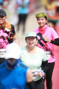 BIB: 5967
                            <button type="button" onclick="openModal(8410296)" class="btn btn-primary btn-sm float-right btn-popup" data-toggle="modal" data-target=".modal-high-quality">
                        <i class="fas fa-shopping-cart"></i> Add to Cart
                    </button>
                                            <button type="button" onclick="isThisMe(8410296, true)" class="btn btn-success btn-sm float-right btn-popup btn-isme hidden" data-toggle="tooltip" data-placement="bottom" title="นี่คือรูปของคุณใช่ไหม คลิกที่นี่เพื่อเอาเข้าอัลบั้ม">
                        <i class="fas fa-plus"></i> Add to album
                    </button>
                    <button type="button" onclick="isThisMe(8410296, false)" class="btn btn-warning btn-sm float-right btn-popup btn-isnotme hidden">
                        <i class="fas fa-ban"></i> Remove from album
                    </button>