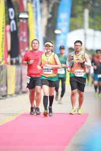 BIB: 40830
                            <button type="button" onclick="openModal(8407434)" class="btn btn-primary btn-sm float-right btn-popup" data-toggle="modal" data-target=".modal-high-quality">
                        <i class="fas fa-shopping-cart"></i> Add to Cart
                    </button>
                                            <button type="button" onclick="isThisMe(8407434, true)" class="btn btn-success btn-sm float-right btn-popup btn-isme hidden" data-toggle="tooltip" data-placement="bottom" title="นี่คือรูปของคุณใช่ไหม คลิกที่นี่เพื่อเอาเข้าอัลบั้ม">
                        <i class="fas fa-plus"></i> Add to album
                    </button>
                    <button type="button" onclick="isThisMe(8407434, false)" class="btn btn-warning btn-sm float-right btn-popup btn-isnotme hidden">
                        <i class="fas fa-ban"></i> Remove from album
                    </button>