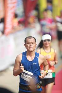 BIB: 42195, 41436
                            <button type="button" onclick="openModal(8217201)" class="btn btn-primary btn-sm float-right btn-popup" data-toggle="modal" data-target=".modal-high-quality">
                        <i class="fas fa-shopping-cart"></i> Add to Cart
                    </button>
                                            <button type="button" onclick="isThisMe(8217201, true)" class="btn btn-success btn-sm float-right btn-popup btn-isme hidden" data-toggle="tooltip" data-placement="bottom" title="นี่คือรูปของคุณใช่ไหม คลิกที่นี่เพื่อเอาเข้าอัลบั้ม">
                        <i class="fas fa-plus"></i> Add to album
                    </button>
                    <button type="button" onclick="isThisMe(8217201, false)" class="btn btn-warning btn-sm float-right btn-popup btn-isnotme hidden">
                        <i class="fas fa-ban"></i> Remove from album
                    </button>