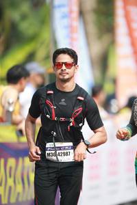 BIB: 1219, 42987
                            <button type="button" onclick="openModal(8405353)" class="btn btn-primary btn-sm float-right btn-popup" data-toggle="modal" data-target=".modal-high-quality">
                        <i class="fas fa-shopping-cart"></i> Add to Cart
                    </button>
                                            <button type="button" onclick="isThisMe(8405353, true)" class="btn btn-success btn-sm float-right btn-popup btn-isme hidden" data-toggle="tooltip" data-placement="bottom" title="นี่คือรูปของคุณใช่ไหม คลิกที่นี่เพื่อเอาเข้าอัลบั้ม">
                        <i class="fas fa-plus"></i> Add to album
                    </button>
                    <button type="button" onclick="isThisMe(8405353, false)" class="btn btn-warning btn-sm float-right btn-popup btn-isnotme hidden">
                        <i class="fas fa-ban"></i> Remove from album
                    </button>