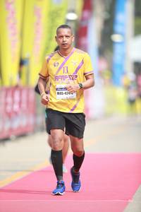 BIB: 424
                            <button type="button" onclick="openModal(8406368)" class="btn btn-primary btn-sm float-right btn-popup" data-toggle="modal" data-target=".modal-high-quality">
                        <i class="fas fa-shopping-cart"></i> Add to Cart
                    </button>
                                            <button type="button" onclick="isThisMe(8406368, true)" class="btn btn-success btn-sm float-right btn-popup btn-isme hidden" data-toggle="tooltip" data-placement="bottom" title="นี่คือรูปของคุณใช่ไหม คลิกที่นี่เพื่อเอาเข้าอัลบั้ม">
                        <i class="fas fa-plus"></i> Add to album
                    </button>
                    <button type="button" onclick="isThisMe(8406368, false)" class="btn btn-warning btn-sm float-right btn-popup btn-isnotme hidden">
                        <i class="fas fa-ban"></i> Remove from album
                    </button>