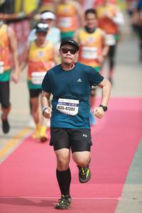 BIB: 47392
                            <button type="button" onclick="openModal(8316222)" class="btn btn-primary btn-sm float-right btn-popup" data-toggle="modal" data-target=".modal-high-quality">
                        <i class="fas fa-shopping-cart"></i> Add to Cart
                    </button>
                                            <button type="button" onclick="isThisMe(8316222, true)" class="btn btn-success btn-sm float-right btn-popup btn-isme hidden" data-toggle="tooltip" data-placement="bottom" title="นี่คือรูปของคุณใช่ไหม คลิกที่นี่เพื่อเอาเข้าอัลบั้ม">
                        <i class="fas fa-plus"></i> Add to album
                    </button>
                    <button type="button" onclick="isThisMe(8316222, false)" class="btn btn-warning btn-sm float-right btn-popup btn-isnotme hidden">
                        <i class="fas fa-ban"></i> Remove from album
                    </button>