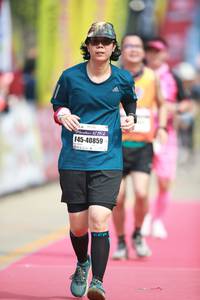 BIB: 40859
                            <button type="button" onclick="openModal(8404899)" class="btn btn-primary btn-sm float-right btn-popup" data-toggle="modal" data-target=".modal-high-quality">
                        <i class="fas fa-shopping-cart"></i> Add to Cart
                    </button>
                                            <button type="button" onclick="isThisMe(8404899, true)" class="btn btn-success btn-sm float-right btn-popup btn-isme hidden" data-toggle="tooltip" data-placement="bottom" title="นี่คือรูปของคุณใช่ไหม คลิกที่นี่เพื่อเอาเข้าอัลบั้ม">
                        <i class="fas fa-plus"></i> Add to album
                    </button>
                    <button type="button" onclick="isThisMe(8404899, false)" class="btn btn-warning btn-sm float-right btn-popup btn-isnotme hidden">
                        <i class="fas fa-ban"></i> Remove from album
                    </button>