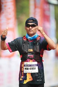 BIB: 421952, 47851, 211062
                            <button type="button" onclick="openModal(8407545)" class="btn btn-primary btn-sm float-right btn-popup" data-toggle="modal" data-target=".modal-high-quality">
                        <i class="fas fa-shopping-cart"></i> Add to Cart
                    </button>
                                            <button type="button" onclick="isThisMe(8407545, true)" class="btn btn-success btn-sm float-right btn-popup btn-isme hidden" data-toggle="tooltip" data-placement="bottom" title="นี่คือรูปของคุณใช่ไหม คลิกที่นี่เพื่อเอาเข้าอัลบั้ม">
                        <i class="fas fa-plus"></i> Add to album
                    </button>
                    <button type="button" onclick="isThisMe(8407545, false)" class="btn btn-warning btn-sm float-right btn-popup btn-isnotme hidden">
                        <i class="fas fa-ban"></i> Remove from album
                    </button>