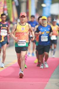 BIB: 47576
                            <button type="button" onclick="openModal(8309907)" class="btn btn-primary btn-sm float-right btn-popup" data-toggle="modal" data-target=".modal-high-quality">
                        <i class="fas fa-shopping-cart"></i> Add to Cart
                    </button>
                                            <button type="button" onclick="isThisMe(8309907, true)" class="btn btn-success btn-sm float-right btn-popup btn-isme hidden" data-toggle="tooltip" data-placement="bottom" title="นี่คือรูปของคุณใช่ไหม คลิกที่นี่เพื่อเอาเข้าอัลบั้ม">
                        <i class="fas fa-plus"></i> Add to album
                    </button>
                    <button type="button" onclick="isThisMe(8309907, false)" class="btn btn-warning btn-sm float-right btn-popup btn-isnotme hidden">
                        <i class="fas fa-ban"></i> Remove from album
                    </button>