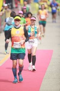 BIB: 45550
                            <button type="button" onclick="openModal(8234659)" class="btn btn-primary btn-sm float-right btn-popup" data-toggle="modal" data-target=".modal-high-quality">
                        <i class="fas fa-shopping-cart"></i> Add to Cart
                    </button>
                                            <button type="button" onclick="isThisMe(8234659, true)" class="btn btn-success btn-sm float-right btn-popup btn-isme hidden" data-toggle="tooltip" data-placement="bottom" title="นี่คือรูปของคุณใช่ไหม คลิกที่นี่เพื่อเอาเข้าอัลบั้ม">
                        <i class="fas fa-plus"></i> Add to album
                    </button>
                    <button type="button" onclick="isThisMe(8234659, false)" class="btn btn-warning btn-sm float-right btn-popup btn-isnotme hidden">
                        <i class="fas fa-ban"></i> Remove from album
                    </button>