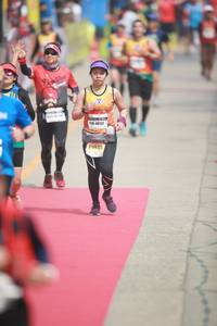 BIB: 40137
                            <button type="button" onclick="openModal(8229559)" class="btn btn-primary btn-sm float-right btn-popup" data-toggle="modal" data-target=".modal-high-quality">
                        <i class="fas fa-shopping-cart"></i> Add to Cart
                    </button>
                                            <button type="button" onclick="isThisMe(8229559, true)" class="btn btn-success btn-sm float-right btn-popup btn-isme hidden" data-toggle="tooltip" data-placement="bottom" title="นี่คือรูปของคุณใช่ไหม คลิกที่นี่เพื่อเอาเข้าอัลบั้ม">
                        <i class="fas fa-plus"></i> Add to album
                    </button>
                    <button type="button" onclick="isThisMe(8229559, false)" class="btn btn-warning btn-sm float-right btn-popup btn-isnotme hidden">
                        <i class="fas fa-ban"></i> Remove from album
                    </button>