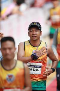 BIB: 42195, 42057
                            <button type="button" onclick="openModal(8219059)" class="btn btn-primary btn-sm float-right btn-popup" data-toggle="modal" data-target=".modal-high-quality">
                        <i class="fas fa-shopping-cart"></i> Add to Cart
                    </button>
                                            <button type="button" onclick="isThisMe(8219059, true)" class="btn btn-success btn-sm float-right btn-popup btn-isme hidden" data-toggle="tooltip" data-placement="bottom" title="นี่คือรูปของคุณใช่ไหม คลิกที่นี่เพื่อเอาเข้าอัลบั้ม">
                        <i class="fas fa-plus"></i> Add to album
                    </button>
                    <button type="button" onclick="isThisMe(8219059, false)" class="btn btn-warning btn-sm float-right btn-popup btn-isnotme hidden">
                        <i class="fas fa-ban"></i> Remove from album
                    </button>