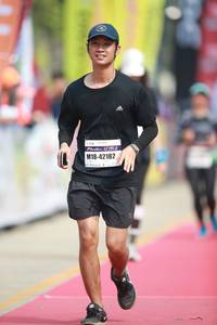 BIB: 42182
                            <button type="button" onclick="openModal(8404928)" class="btn btn-primary btn-sm float-right btn-popup" data-toggle="modal" data-target=".modal-high-quality">
                        <i class="fas fa-shopping-cart"></i> Add to Cart
                    </button>
                                            <button type="button" onclick="isThisMe(8404928, true)" class="btn btn-success btn-sm float-right btn-popup btn-isme hidden" data-toggle="tooltip" data-placement="bottom" title="นี่คือรูปของคุณใช่ไหม คลิกที่นี่เพื่อเอาเข้าอัลบั้ม">
                        <i class="fas fa-plus"></i> Add to album
                    </button>
                    <button type="button" onclick="isThisMe(8404928, false)" class="btn btn-warning btn-sm float-right btn-popup btn-isnotme hidden">
                        <i class="fas fa-ban"></i> Remove from album
                    </button>