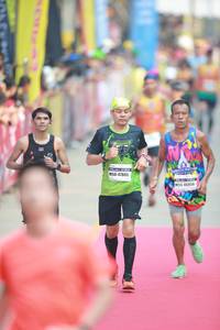 BIB: 47865, 46856
                            <button type="button" onclick="openModal(8154005)" class="btn btn-primary btn-sm float-right btn-popup" data-toggle="modal" data-target=".modal-high-quality">
                        <i class="fas fa-shopping-cart"></i> Add to Cart
                    </button>
                                            <button type="button" onclick="isThisMe(8154005, true)" class="btn btn-success btn-sm float-right btn-popup btn-isme hidden" data-toggle="tooltip" data-placement="bottom" title="นี่คือรูปของคุณใช่ไหม คลิกที่นี่เพื่อเอาเข้าอัลบั้ม">
                        <i class="fas fa-plus"></i> Add to album
                    </button>
                    <button type="button" onclick="isThisMe(8154005, false)" class="btn btn-warning btn-sm float-right btn-popup btn-isnotme hidden">
                        <i class="fas fa-ban"></i> Remove from album
                    </button>