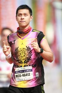 BIB: 421952, 46412
                            <button type="button" onclick="openModal(8407580)" class="btn btn-primary btn-sm float-right btn-popup" data-toggle="modal" data-target=".modal-high-quality">
                        <i class="fas fa-shopping-cart"></i> Add to Cart
                    </button>
                                            <button type="button" onclick="isThisMe(8407580, true)" class="btn btn-success btn-sm float-right btn-popup btn-isme hidden" data-toggle="tooltip" data-placement="bottom" title="นี่คือรูปของคุณใช่ไหม คลิกที่นี่เพื่อเอาเข้าอัลบั้ม">
                        <i class="fas fa-plus"></i> Add to album
                    </button>
                    <button type="button" onclick="isThisMe(8407580, false)" class="btn btn-warning btn-sm float-right btn-popup btn-isnotme hidden">
                        <i class="fas fa-ban"></i> Remove from album
                    </button>