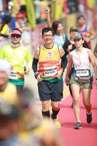 BIB: 41732, 45140, 46666
                            <button type="button" onclick="openModal(8412985)" class="btn btn-primary btn-sm float-right btn-popup" data-toggle="modal" data-target=".modal-high-quality">
                        <i class="fas fa-shopping-cart"></i> Add to Cart
                    </button>
                                            <button type="button" onclick="isThisMe(8412985, true)" class="btn btn-success btn-sm float-right btn-popup btn-isme hidden" data-toggle="tooltip" data-placement="bottom" title="นี่คือรูปของคุณใช่ไหม คลิกที่นี่เพื่อเอาเข้าอัลบั้ม">
                        <i class="fas fa-plus"></i> Add to album
                    </button>
                    <button type="button" onclick="isThisMe(8412985, false)" class="btn btn-warning btn-sm float-right btn-popup btn-isnotme hidden">
                        <i class="fas fa-ban"></i> Remove from album
                    </button>