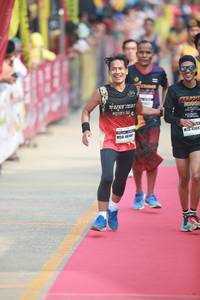 BIB: 5437, 568, 464
                            <button type="button" onclick="openModal(8214027)" class="btn btn-primary btn-sm float-right btn-popup" data-toggle="modal" data-target=".modal-high-quality">
                        <i class="fas fa-shopping-cart"></i> Add to Cart
                    </button>
                                            <button type="button" onclick="isThisMe(8214027, true)" class="btn btn-success btn-sm float-right btn-popup btn-isme hidden" data-toggle="tooltip" data-placement="bottom" title="นี่คือรูปของคุณใช่ไหม คลิกที่นี่เพื่อเอาเข้าอัลบั้ม">
                        <i class="fas fa-plus"></i> Add to album
                    </button>
                    <button type="button" onclick="isThisMe(8214027, false)" class="btn btn-warning btn-sm float-right btn-popup btn-isnotme hidden">
                        <i class="fas fa-ban"></i> Remove from album
                    </button>