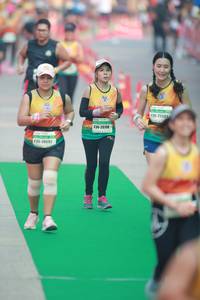 BIB: 2530, 20700, 70592
                            <button type="button" onclick="openModal(8158112)" class="btn btn-primary btn-sm float-right btn-popup" data-toggle="modal" data-target=".modal-high-quality">
                        <i class="fas fa-shopping-cart"></i> Add to Cart
                    </button>
                                            <button type="button" onclick="isThisMe(8158112, true)" class="btn btn-success btn-sm float-right btn-popup btn-isme hidden" data-toggle="tooltip" data-placement="bottom" title="นี่คือรูปของคุณใช่ไหม คลิกที่นี่เพื่อเอาเข้าอัลบั้ม">
                        <i class="fas fa-plus"></i> Add to album
                    </button>
                    <button type="button" onclick="isThisMe(8158112, false)" class="btn btn-warning btn-sm float-right btn-popup btn-isnotme hidden">
                        <i class="fas fa-ban"></i> Remove from album
                    </button>