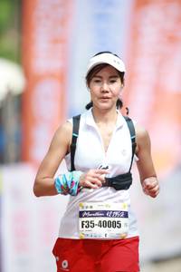 BIB: 421952, 40005
                            <button type="button" onclick="openModal(8404756)" class="btn btn-primary btn-sm float-right btn-popup" data-toggle="modal" data-target=".modal-high-quality">
                        <i class="fas fa-shopping-cart"></i> Add to Cart
                    </button>
                                            <button type="button" onclick="isThisMe(8404756, true)" class="btn btn-success btn-sm float-right btn-popup btn-isme hidden" data-toggle="tooltip" data-placement="bottom" title="นี่คือรูปของคุณใช่ไหม คลิกที่นี่เพื่อเอาเข้าอัลบั้ม">
                        <i class="fas fa-plus"></i> Add to album
                    </button>
                    <button type="button" onclick="isThisMe(8404756, false)" class="btn btn-warning btn-sm float-right btn-popup btn-isnotme hidden">
                        <i class="fas fa-ban"></i> Remove from album
                    </button>