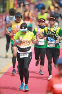 BIB: 4192, 45276
                            <button type="button" onclick="openModal(8231866)" class="btn btn-primary btn-sm float-right btn-popup" data-toggle="modal" data-target=".modal-high-quality">
                        <i class="fas fa-shopping-cart"></i> Add to Cart
                    </button>
                                            <button type="button" onclick="isThisMe(8231866, true)" class="btn btn-success btn-sm float-right btn-popup btn-isme hidden" data-toggle="tooltip" data-placement="bottom" title="นี่คือรูปของคุณใช่ไหม คลิกที่นี่เพื่อเอาเข้าอัลบั้ม">
                        <i class="fas fa-plus"></i> Add to album
                    </button>
                    <button type="button" onclick="isThisMe(8231866, false)" class="btn btn-warning btn-sm float-right btn-popup btn-isnotme hidden">
                        <i class="fas fa-ban"></i> Remove from album
                    </button>