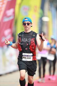 BIB: 1219, 47452
                            <button type="button" onclick="openModal(8405837)" class="btn btn-primary btn-sm float-right btn-popup" data-toggle="modal" data-target=".modal-high-quality">
                        <i class="fas fa-shopping-cart"></i> Add to Cart
                    </button>
                                            <button type="button" onclick="isThisMe(8405837, true)" class="btn btn-success btn-sm float-right btn-popup btn-isme hidden" data-toggle="tooltip" data-placement="bottom" title="นี่คือรูปของคุณใช่ไหม คลิกที่นี่เพื่อเอาเข้าอัลบั้ม">
                        <i class="fas fa-plus"></i> Add to album
                    </button>
                    <button type="button" onclick="isThisMe(8405837, false)" class="btn btn-warning btn-sm float-right btn-popup btn-isnotme hidden">
                        <i class="fas fa-ban"></i> Remove from album
                    </button>