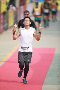 BIB: 45842
                            <button type="button" onclick="openModal(8344765)" class="btn btn-primary btn-sm float-right btn-popup" data-toggle="modal" data-target=".modal-high-quality">
                        <i class="fas fa-shopping-cart"></i> Add to Cart
                    </button>
                                            <button type="button" onclick="isThisMe(8344765, true)" class="btn btn-success btn-sm float-right btn-popup btn-isme hidden" data-toggle="tooltip" data-placement="bottom" title="นี่คือรูปของคุณใช่ไหม คลิกที่นี่เพื่อเอาเข้าอัลบั้ม">
                        <i class="fas fa-plus"></i> Add to album
                    </button>
                    <button type="button" onclick="isThisMe(8344765, false)" class="btn btn-warning btn-sm float-right btn-popup btn-isnotme hidden">
                        <i class="fas fa-ban"></i> Remove from album
                    </button>