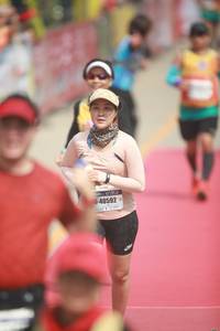 BIB: 40592
                            <button type="button" onclick="openModal(8232754)" class="btn btn-primary btn-sm float-right btn-popup" data-toggle="modal" data-target=".modal-high-quality">
                        <i class="fas fa-shopping-cart"></i> Add to Cart
                    </button>
                                            <button type="button" onclick="isThisMe(8232754, true)" class="btn btn-success btn-sm float-right btn-popup btn-isme hidden" data-toggle="tooltip" data-placement="bottom" title="นี่คือรูปของคุณใช่ไหม คลิกที่นี่เพื่อเอาเข้าอัลบั้ม">
                        <i class="fas fa-plus"></i> Add to album
                    </button>
                    <button type="button" onclick="isThisMe(8232754, false)" class="btn btn-warning btn-sm float-right btn-popup btn-isnotme hidden">
                        <i class="fas fa-ban"></i> Remove from album
                    </button>