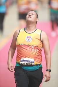 BIB: 121952, 47194
                            <button type="button" onclick="openModal(8238973)" class="btn btn-primary btn-sm float-right btn-popup" data-toggle="modal" data-target=".modal-high-quality">
                        <i class="fas fa-shopping-cart"></i> Add to Cart
                    </button>
                                            <button type="button" onclick="isThisMe(8238973, true)" class="btn btn-success btn-sm float-right btn-popup btn-isme hidden" data-toggle="tooltip" data-placement="bottom" title="นี่คือรูปของคุณใช่ไหม คลิกที่นี่เพื่อเอาเข้าอัลบั้ม">
                        <i class="fas fa-plus"></i> Add to album
                    </button>
                    <button type="button" onclick="isThisMe(8238973, false)" class="btn btn-warning btn-sm float-right btn-popup btn-isnotme hidden">
                        <i class="fas fa-ban"></i> Remove from album
                    </button>