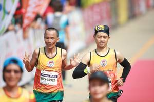 BIB: 45962
                            <button type="button" onclick="openModal(8408842)" class="btn btn-primary btn-sm float-right btn-popup" data-toggle="modal" data-target=".modal-high-quality">
                        <i class="fas fa-shopping-cart"></i> Add to Cart
                    </button>
                                            <button type="button" onclick="isThisMe(8408842, true)" class="btn btn-success btn-sm float-right btn-popup btn-isme hidden" data-toggle="tooltip" data-placement="bottom" title="นี่คือรูปของคุณใช่ไหม คลิกที่นี่เพื่อเอาเข้าอัลบั้ม">
                        <i class="fas fa-plus"></i> Add to album
                    </button>
                    <button type="button" onclick="isThisMe(8408842, false)" class="btn btn-warning btn-sm float-right btn-popup btn-isnotme hidden">
                        <i class="fas fa-ban"></i> Remove from album
                    </button>